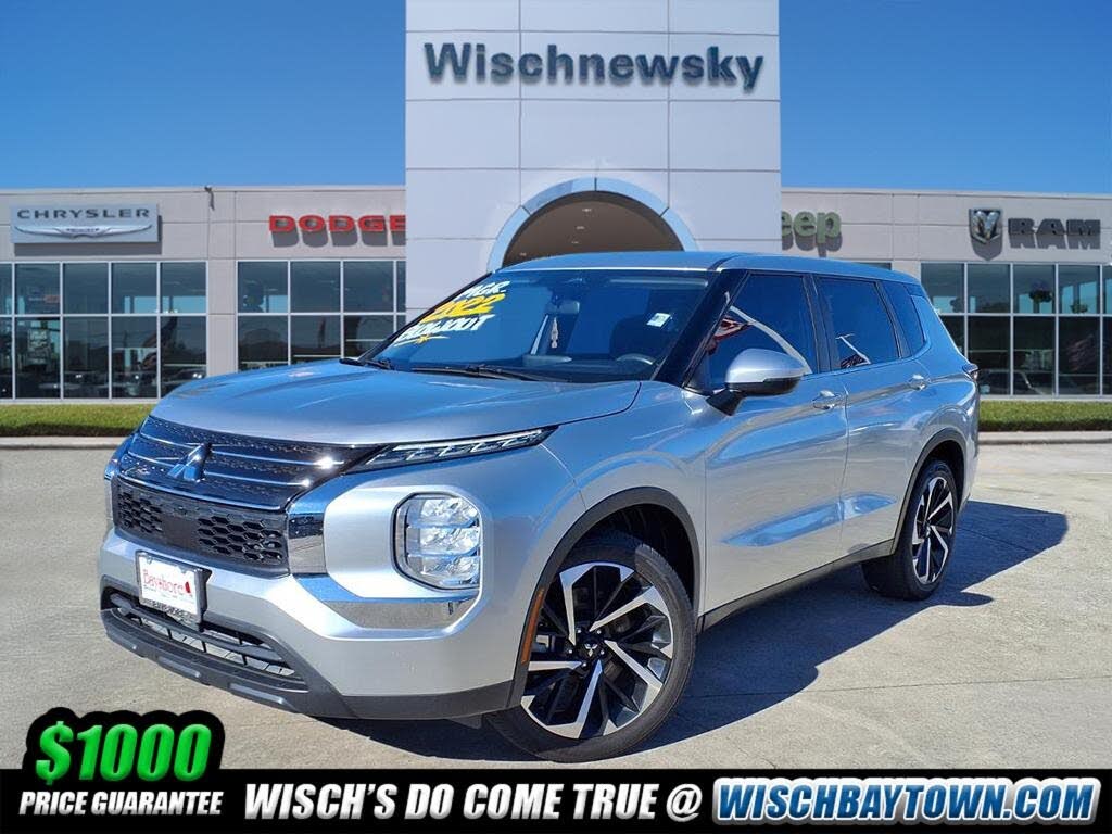 2022 Mitsubishi Outlander ES FWD