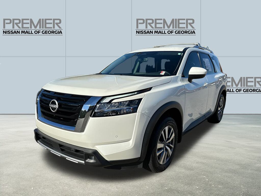 2022 Nissan Pathfinder SL FWD