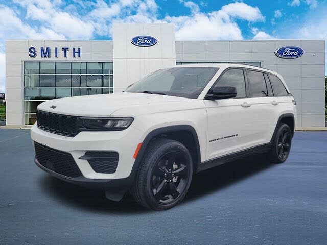 2023 Jeep Grand Cherokee Altitude 4WD