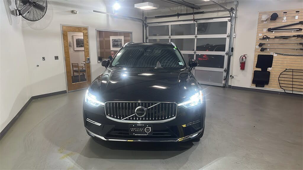 2023 Volvo XC60 B6 Ultimate Bright Theme AWD