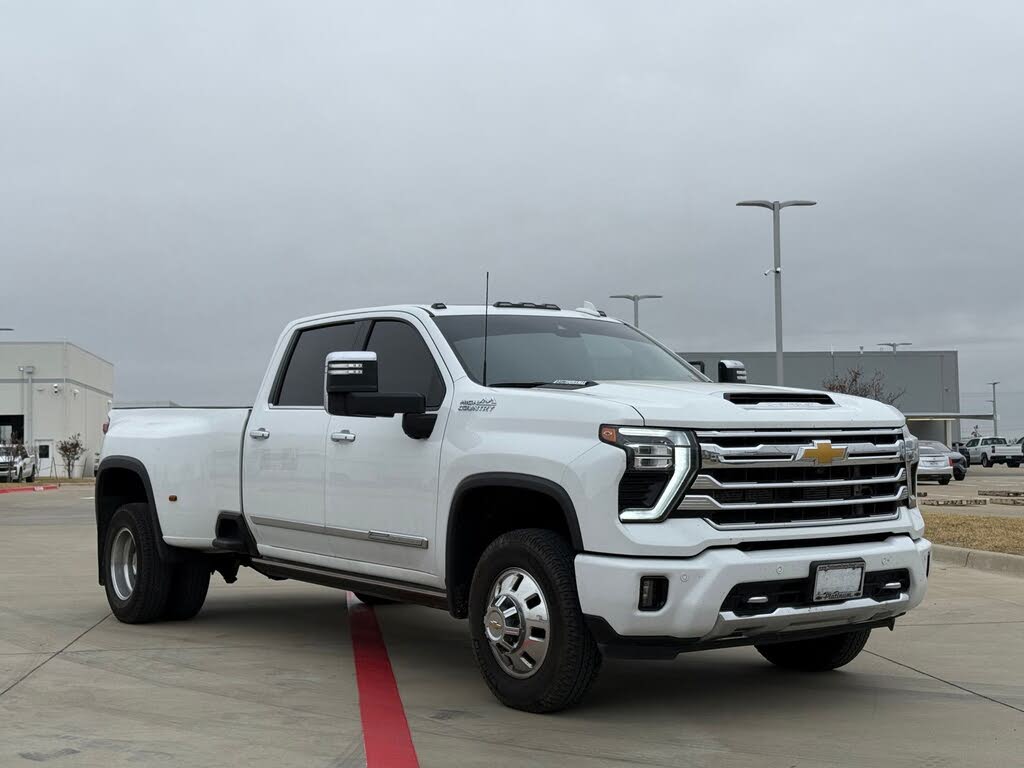 2024 Chevrolet Silverado 3500HD High Country Crew Cab 4WD