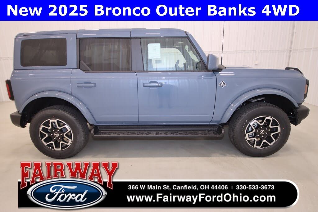 2025 Ford Bronco Outer Banks 4-Door 4WD
