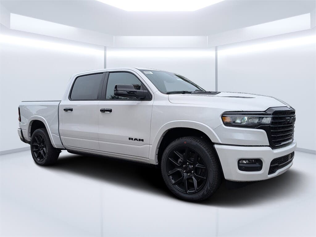 2026 RAM 1500 Laramie Crew Cab 4WD