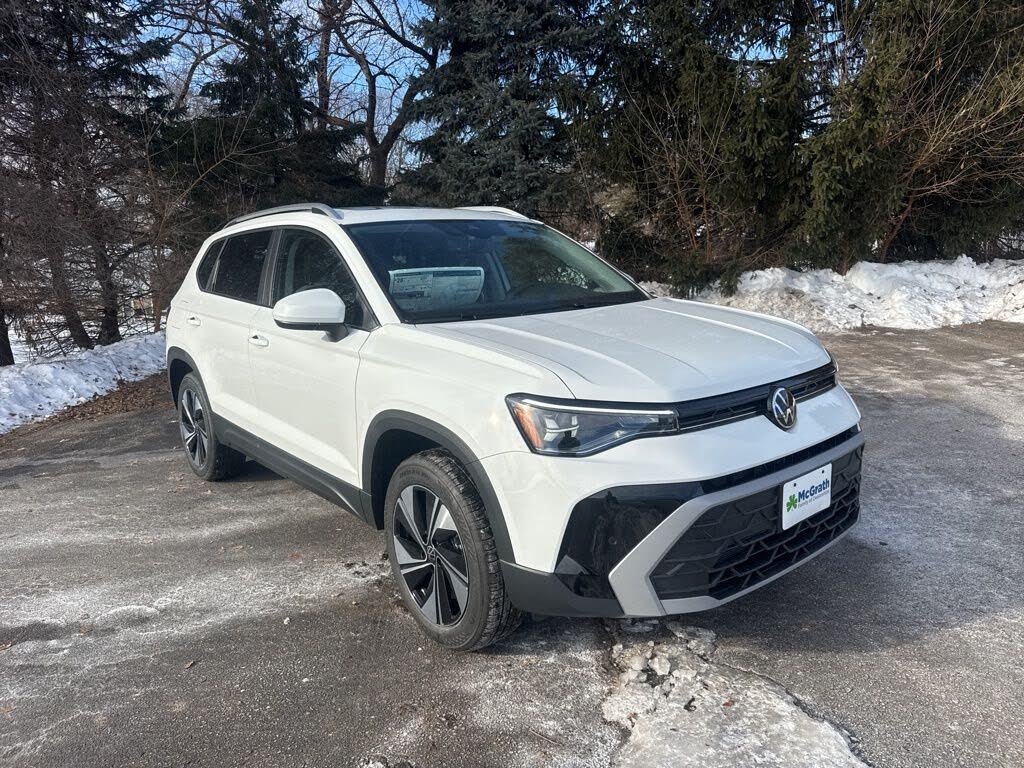 2026 Volkswagen Taos SE 4Motion