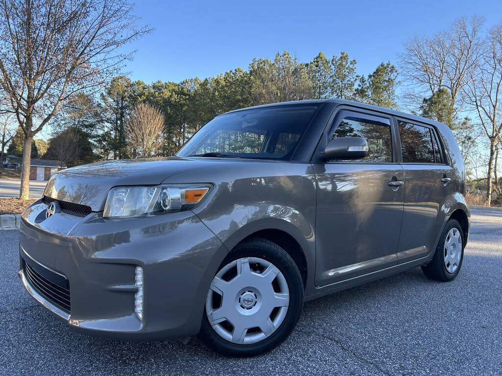2013 Scion xB Base