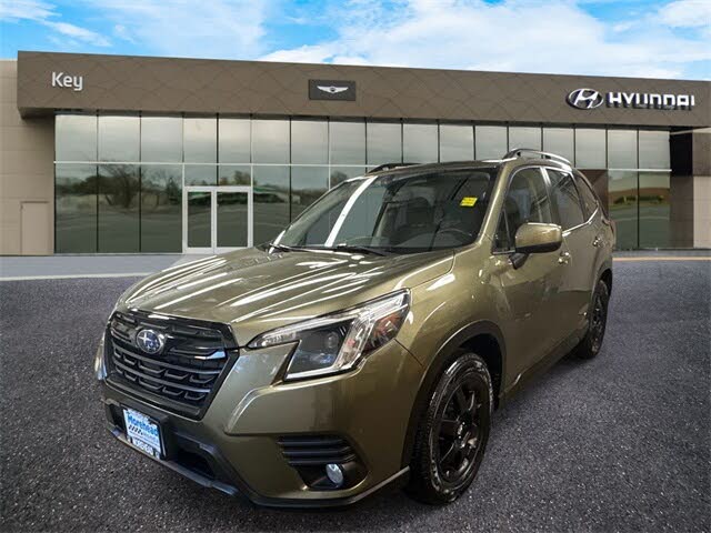 2023 Subaru Forester Premium Crossover AWD
