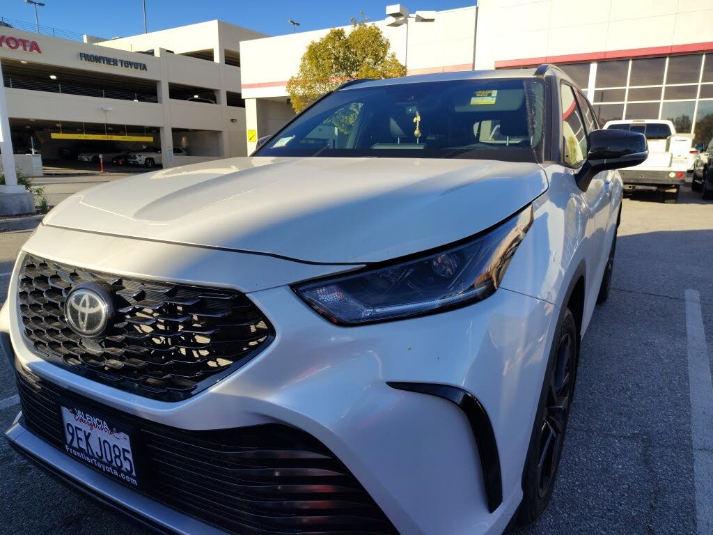 2023 Toyota Highlander XSE FWD