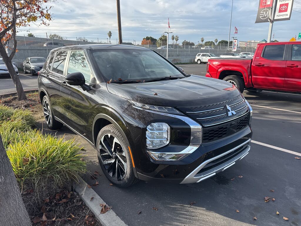2024 Mitsubishi Outlander SE Black Edition S-AWC