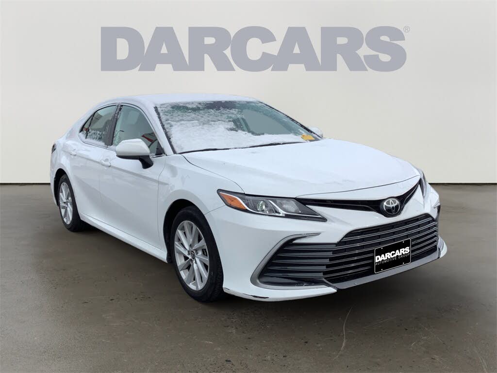 2024 Toyota Camry LE FWD