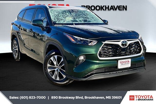 2024 Toyota Highlander XLE FWD