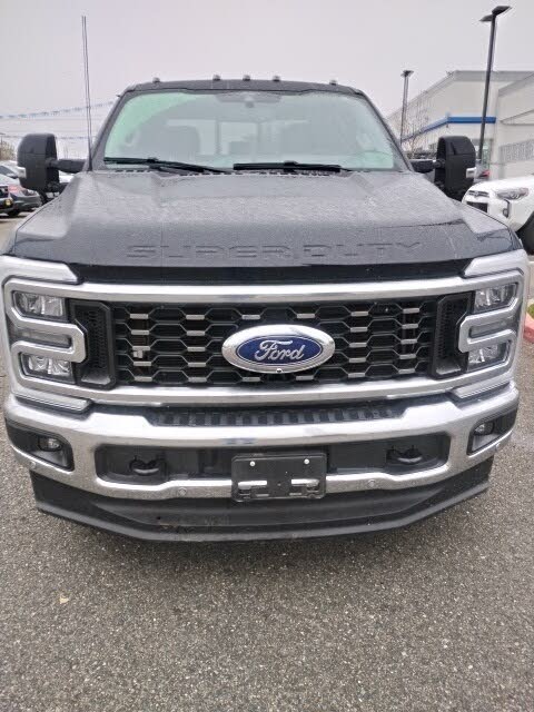 2025 Ford F-350 Super Duty Lariat Crew Cab LB DRW 4WD