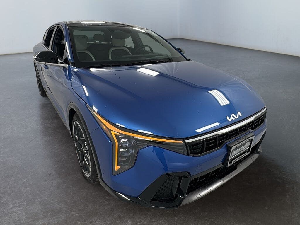 2025 Kia K4 GT-Line FWD