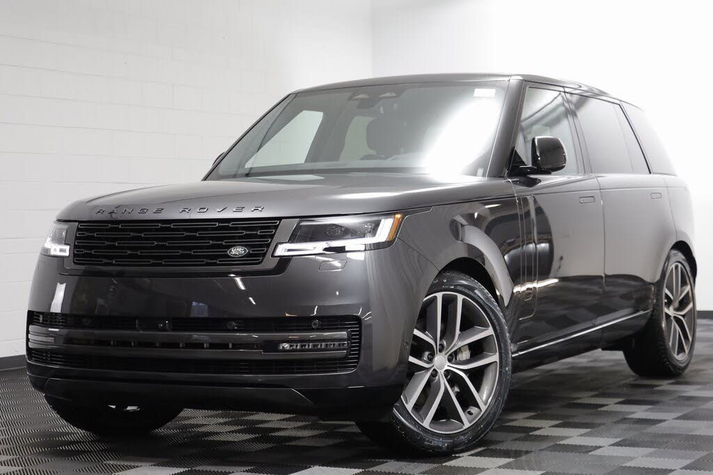 2025 Land Rover Range Rover P400 SE LWB AWD