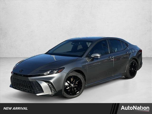 2025 Toyota Camry SE FWD