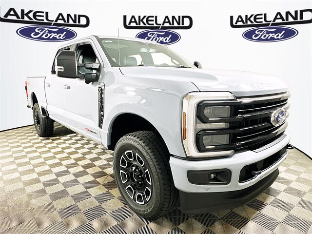 2026 Ford F-350 Super Duty Platinum Crew Cab 4WD