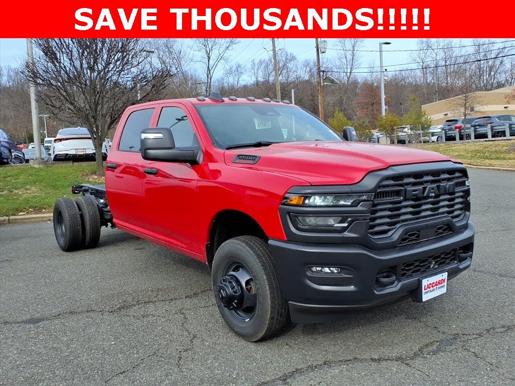 2026 RAM 3500 Chassis Tradesman Crew Cab LB DRW 4WD