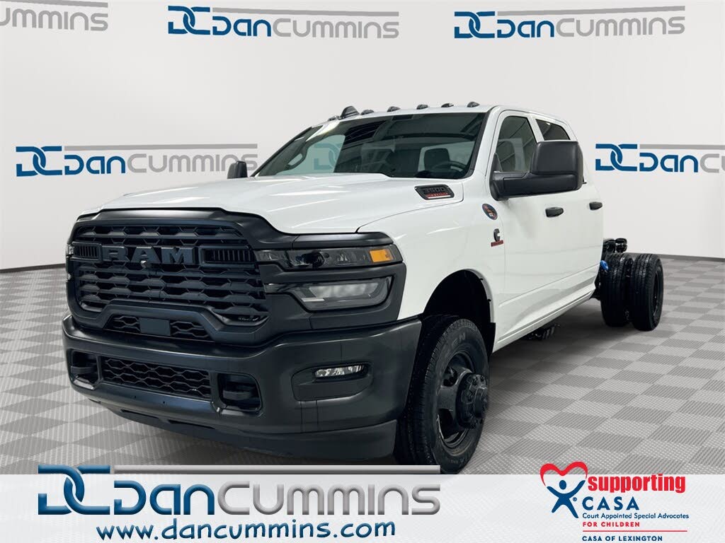 2026 RAM 3500 Chassis Tradesman Crew Cab LB DRW 4WD