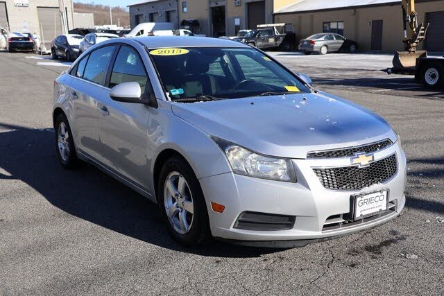 2013 Chevrolet Cruze 1LT Sedan FWD