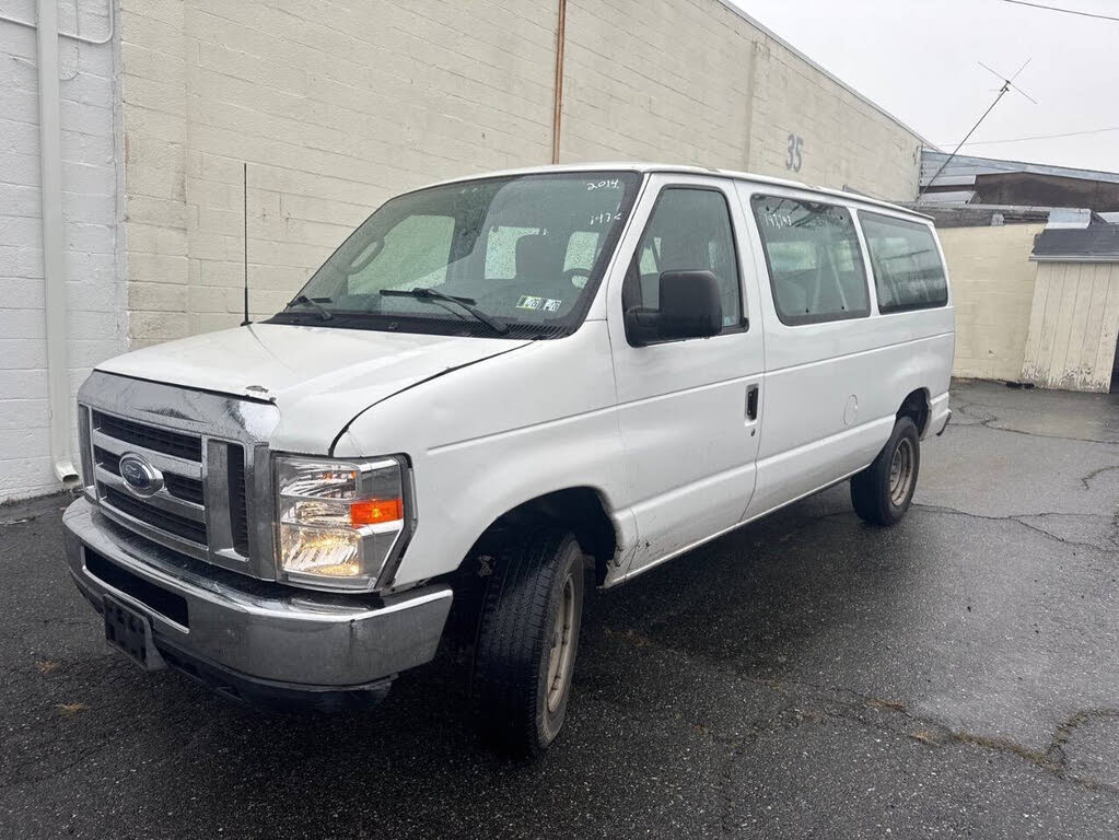 2014 Ford E-Series E-350 XLT Super Duty Passenger Van