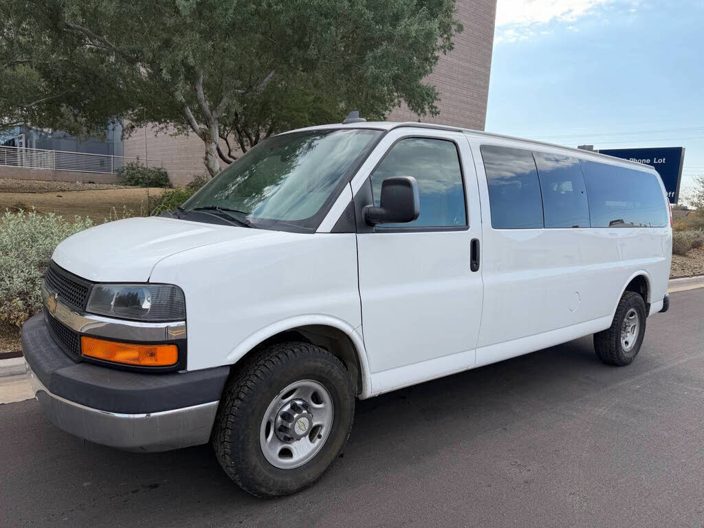 2016 Chevrolet Express 3500 1LT Extended RWD