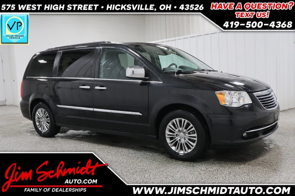 2016 Chrysler Town & Country Touring-L FWD