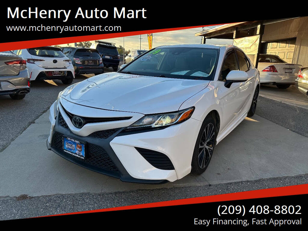 2019 Toyota Camry SE FWD