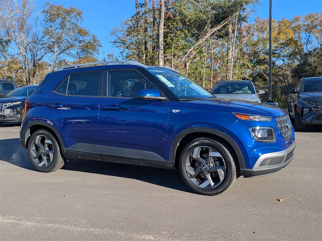 2023 Hyundai Venue SEL FWD