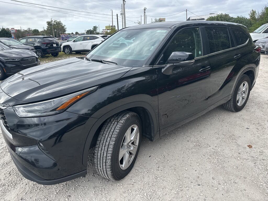 2024 Toyota Highlander LE FWD