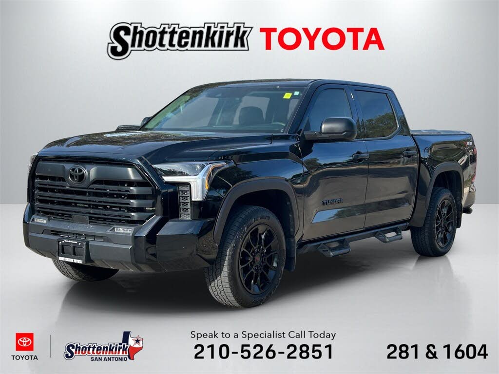 2024 Toyota Tundra SR5 CrewMax Cab 4WD