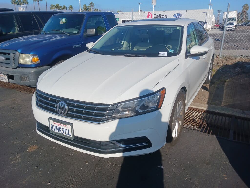 2018 Volkswagen Passat 2.0T SE FWD