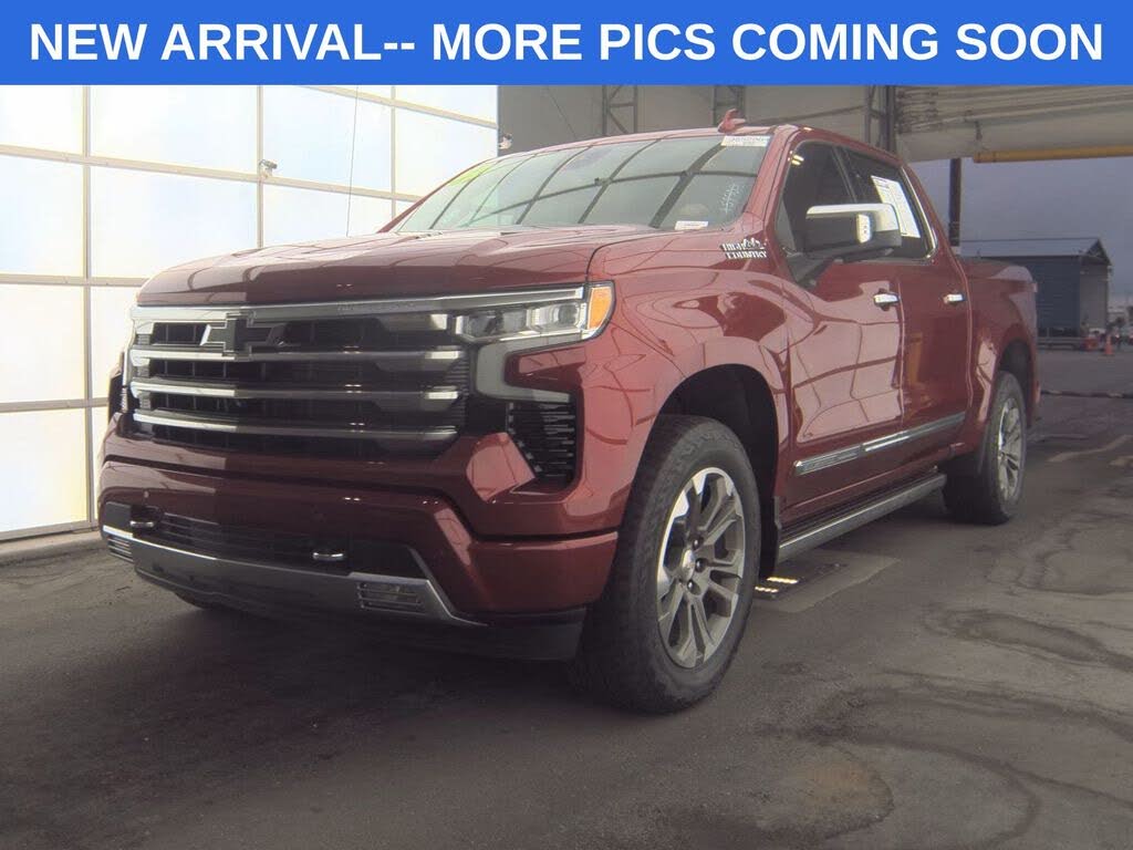 2023 Chevrolet Silverado 1500 High Country Crew Cab 4WD