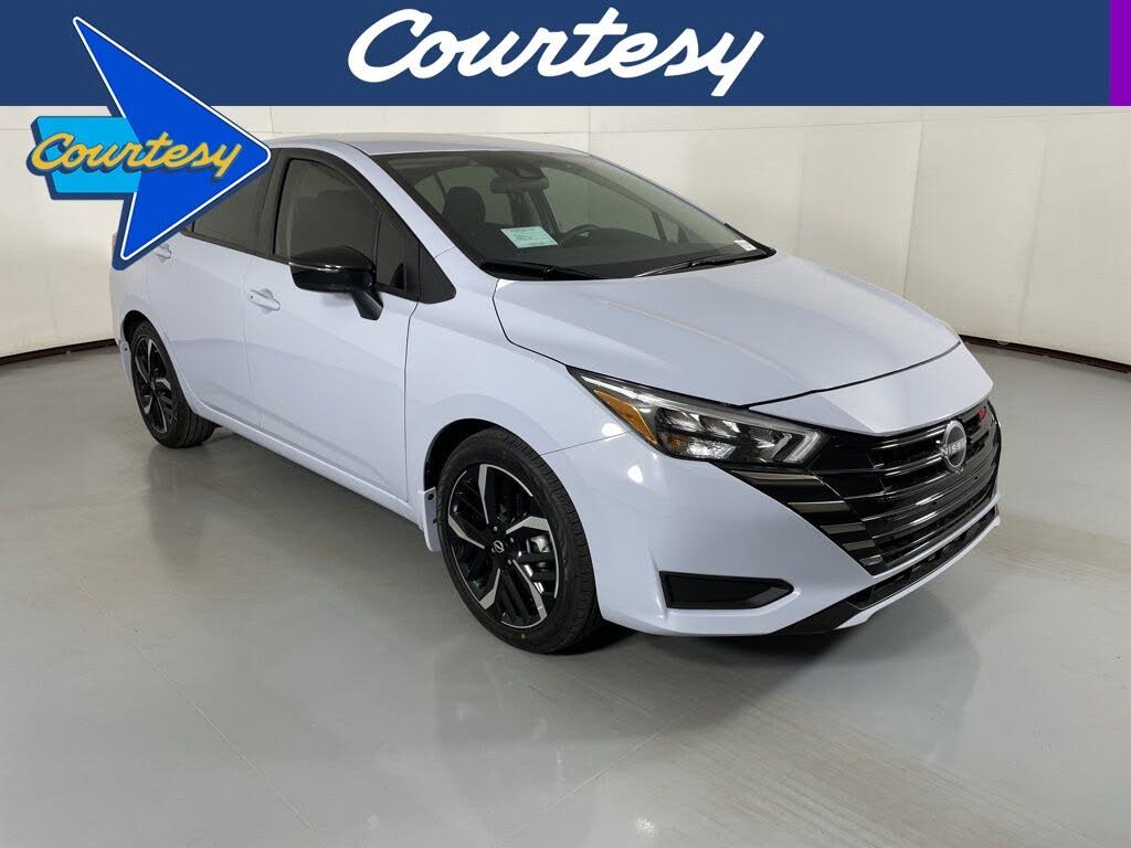 2025 Nissan Versa SR FWD