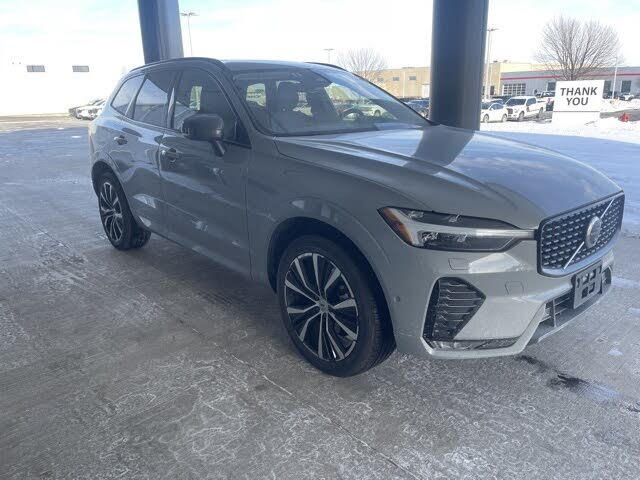 2025 Volvo XC60 B5 Plus Dark Theme AWD