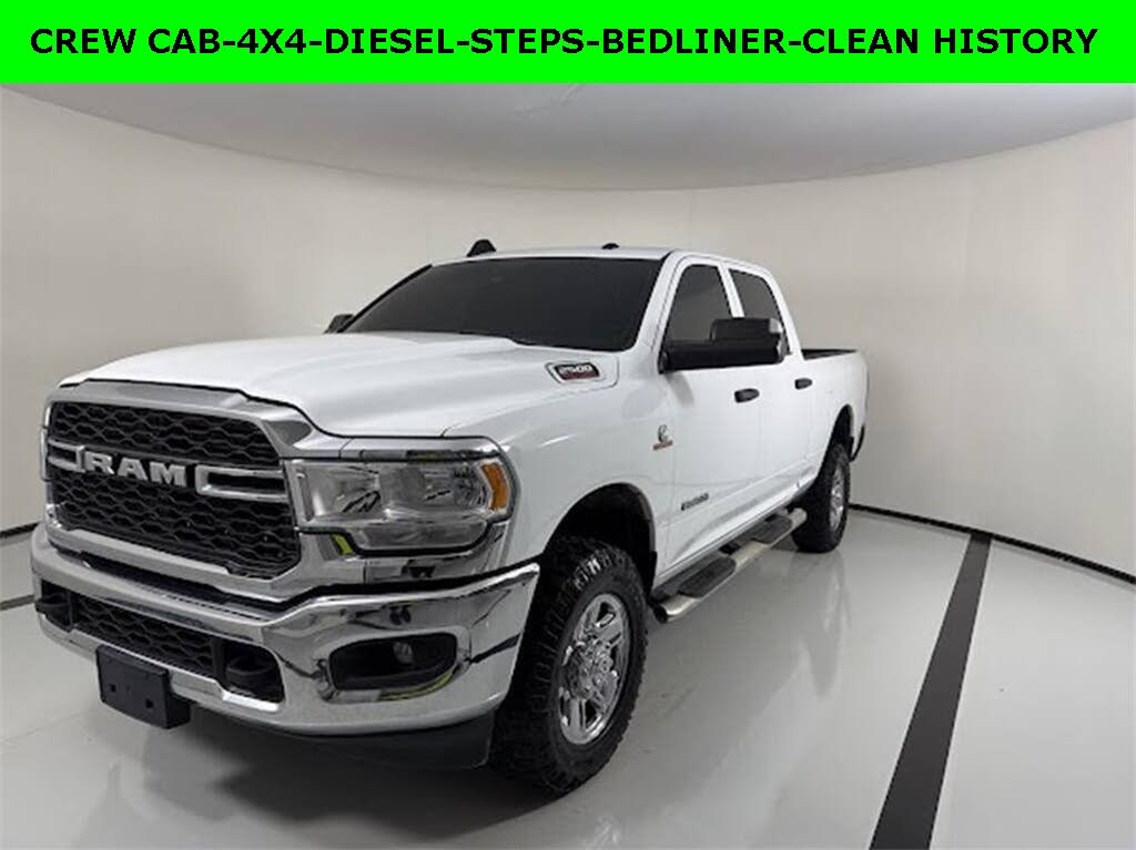 2022 RAM 2500 Tradesman Crew Cab 4WD