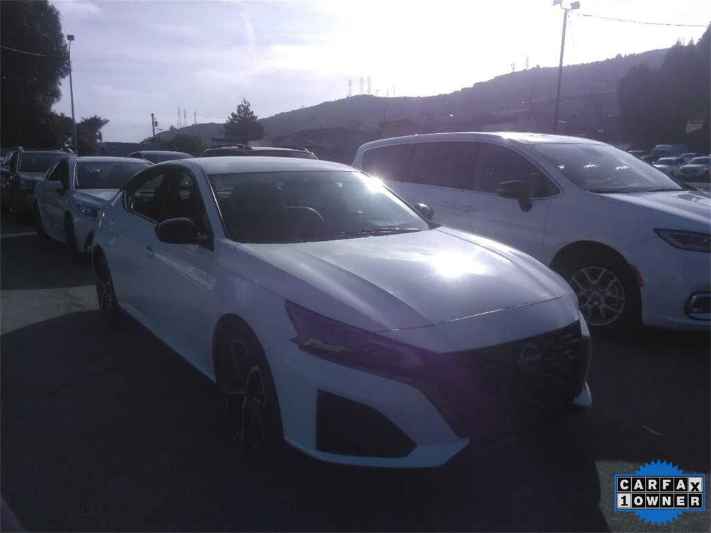 2023 Nissan Altima 2.5 SR FWD