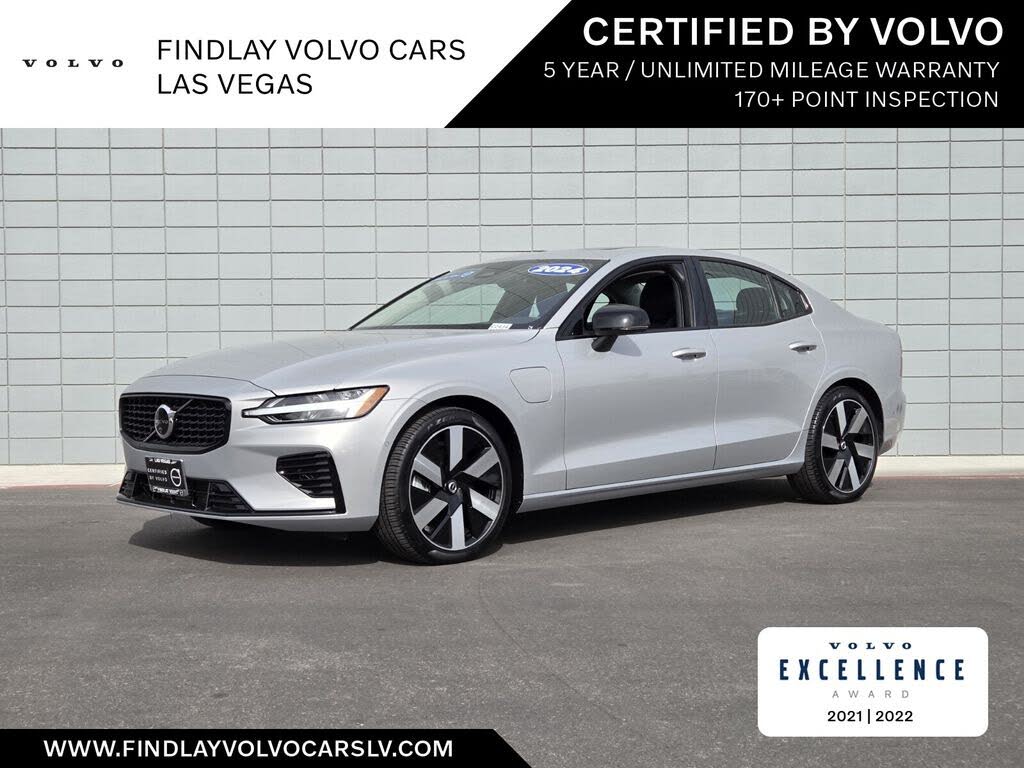 2024 Volvo S60 Recharge T8 Plus Dark Theme eAWD