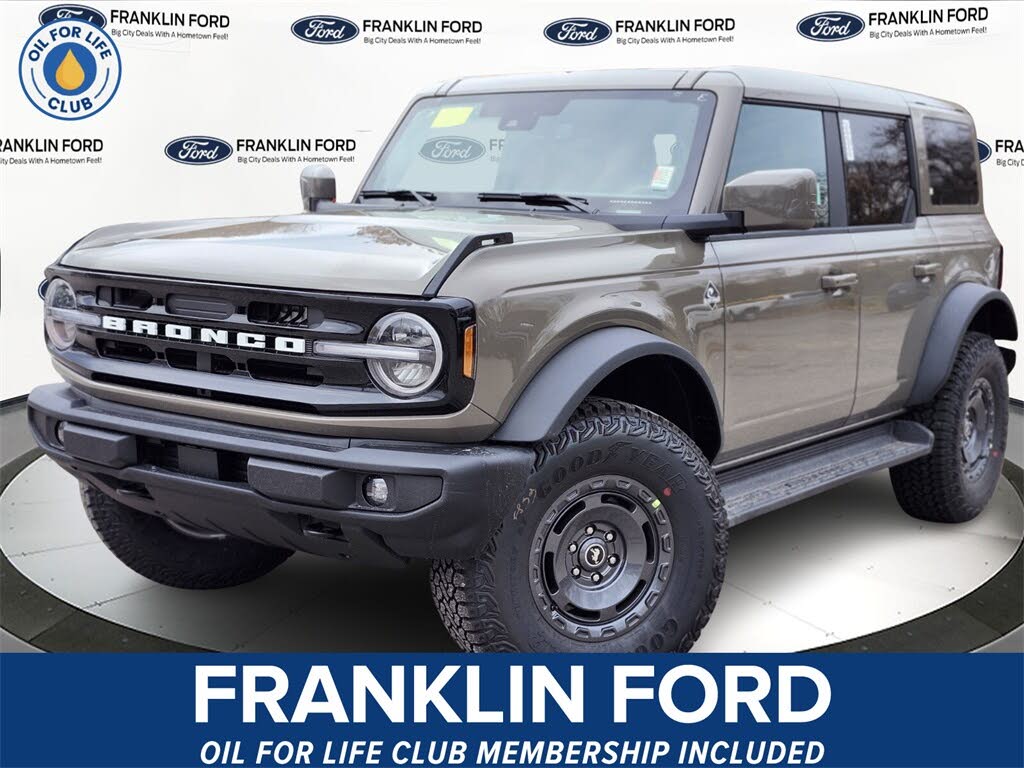 2025 Ford Bronco Outer Banks 4-Door 4WD