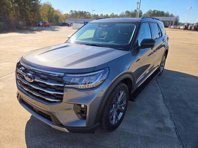 2025 Ford Explorer Active AWD