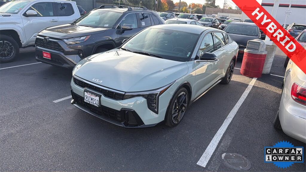 2025 Kia K4 GT-Line FWD