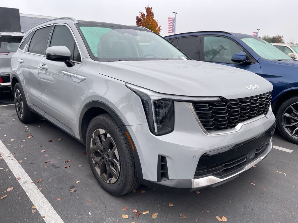2025 Kia Sorento S FWD