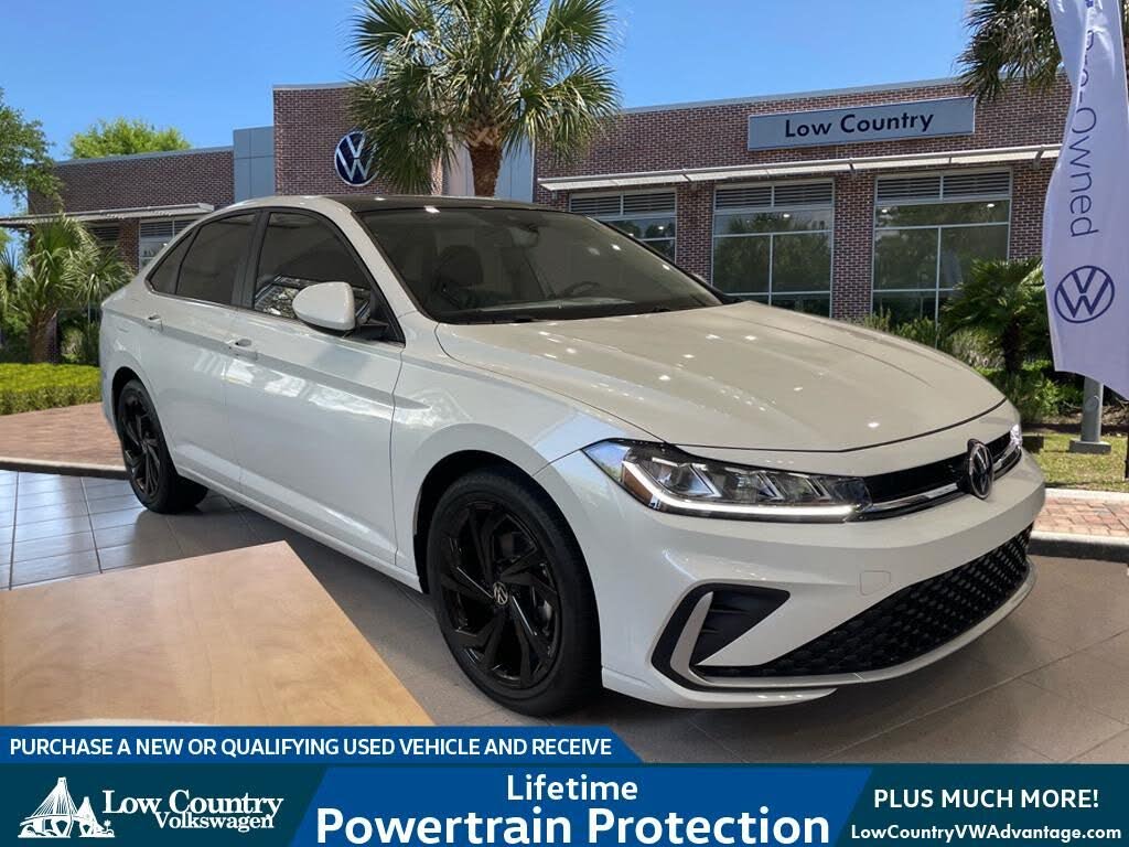 2025 Volkswagen Jetta SE FWD