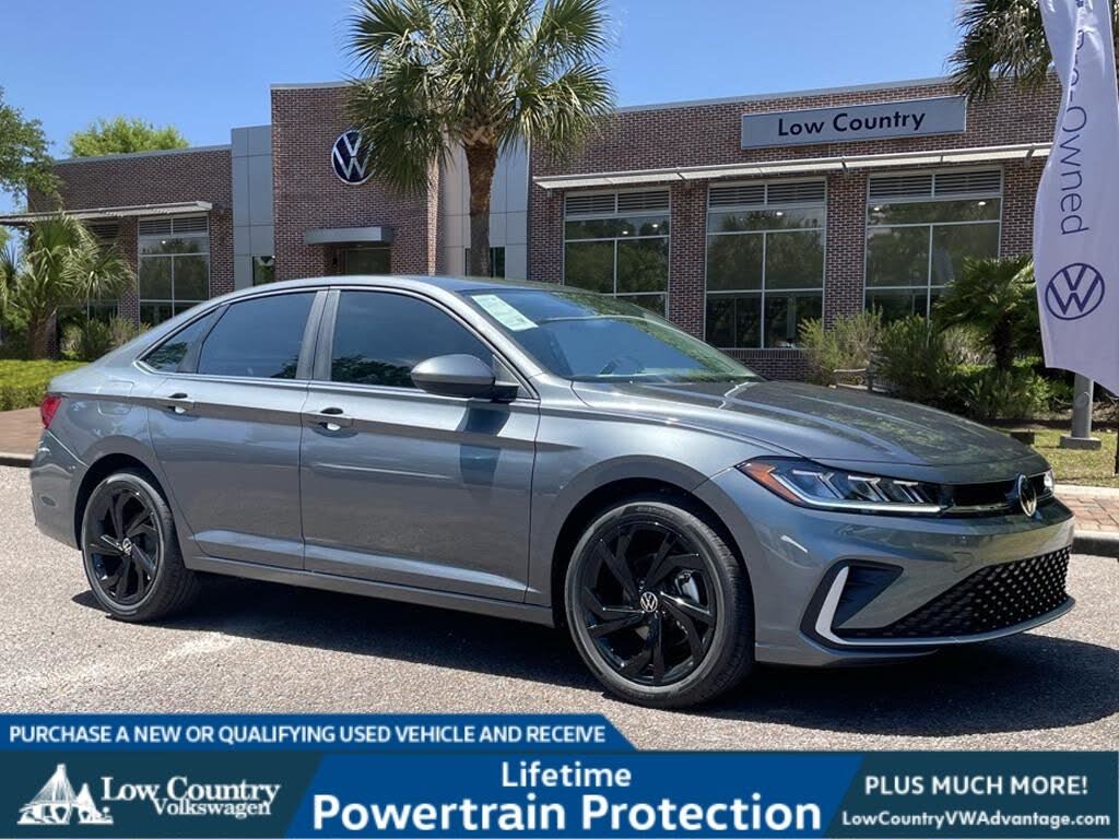 2025 Volkswagen Jetta SE FWD