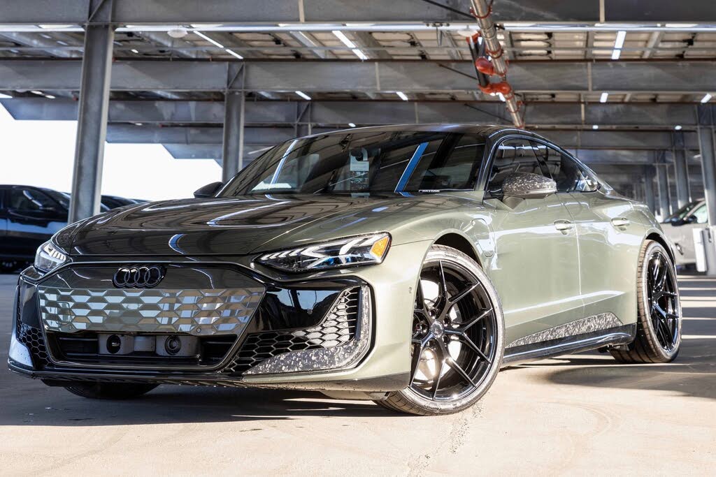 2026 Audi RS e-tron GT quattro Performance