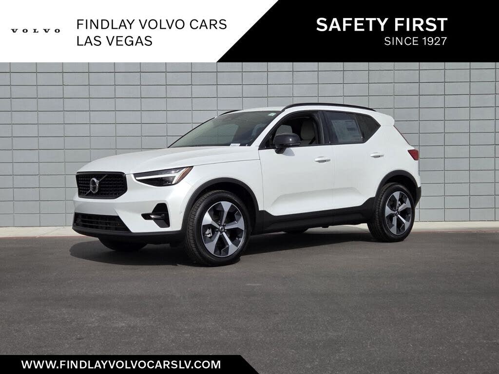 2026 Volvo XC40 B5 Plus AWD