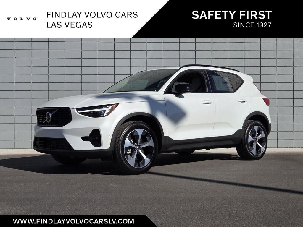 2026 Volvo XC40 B5 Plus AWD