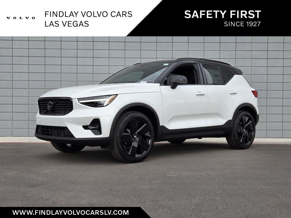 2026 Volvo XC40 B5 Ultra Black Edition AWD