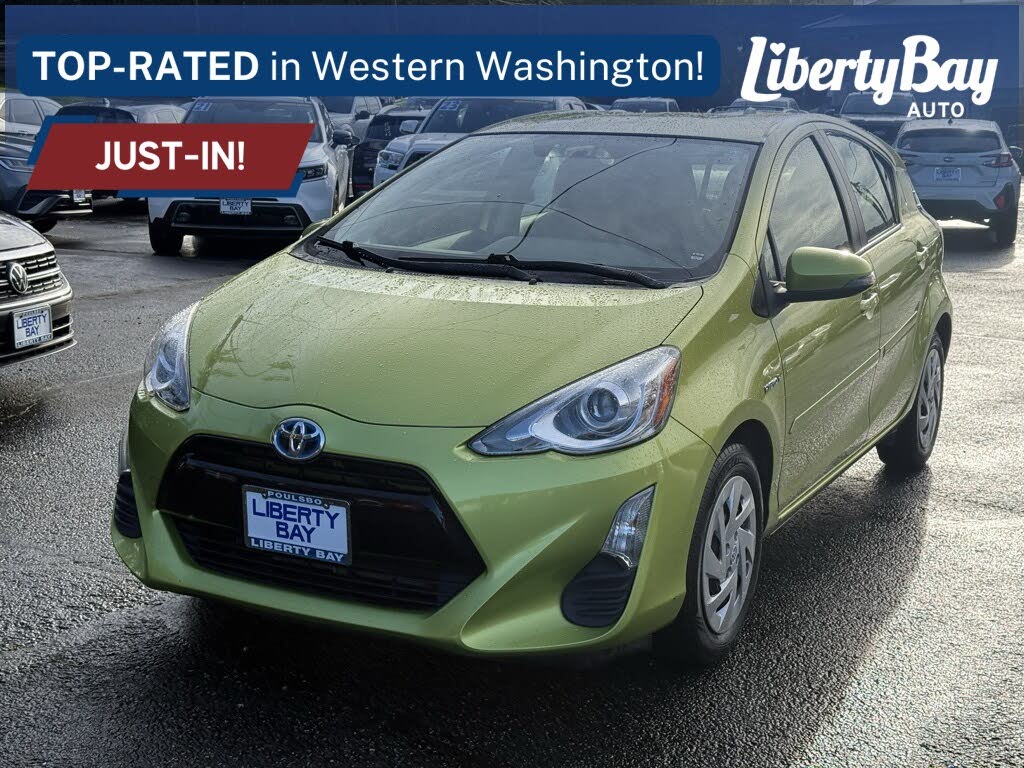2016 Toyota Prius c Three