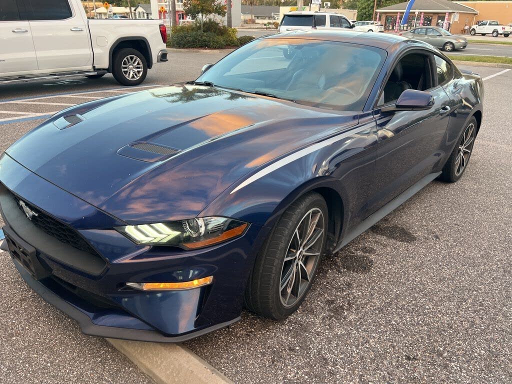 2018 Ford Mustang EcoBoost Premium Coupe RWD