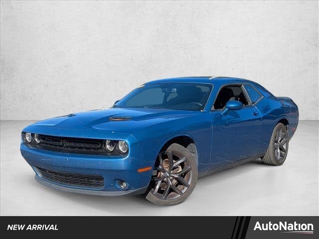 2021 Dodge Challenger SXT RWD