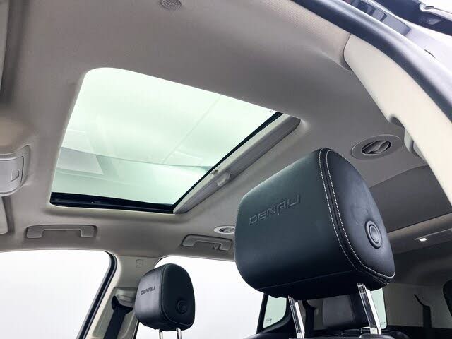 2022 GMC Acadia Denali AWD